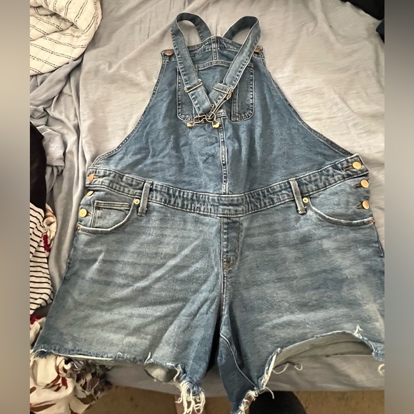 Maternity Lot - Picture 2 of 11